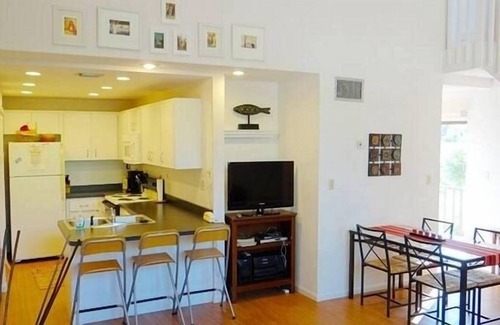 Holmes Beach Condo | La Playita 3 2 Bedroom Townhouse by Redawning