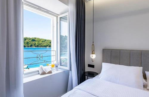 Cavtat Old Town Apartment | La Porta 2, seaview apartment in the center