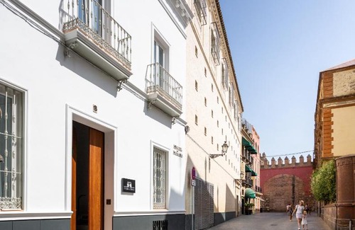 Santa Cruz Hotel | La Puerta de Palacio - Adults Only
