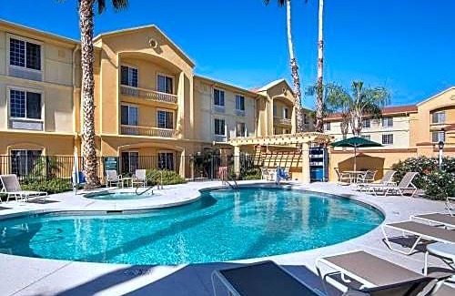 Central Scottsdale Hotel | La Quinta by Wyndham Phoenix Scottsdale