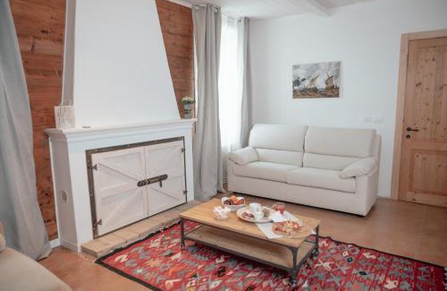 Lugo Apartment | La Quercia In Giardino
