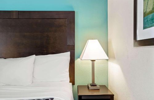 West Panama City Beach Hotel | La Quinta by Wyndham PCB Pier Park area