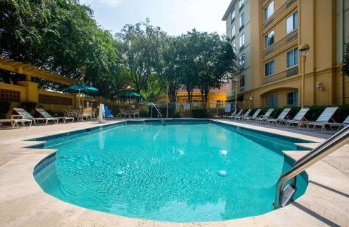 Charlotte Hotel | La Quinta by Wyndham Charlotte Airport South