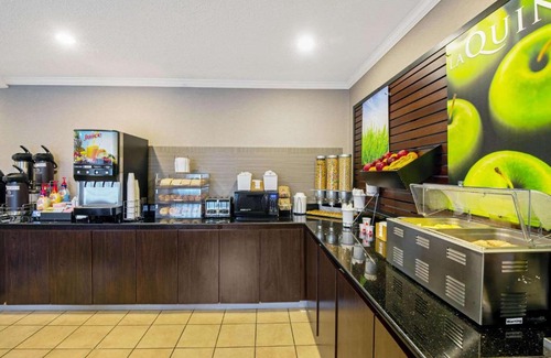 Harrisburg - Hershey Hotel | La Quinta by Wyndham Harrisburg Airport Hershey