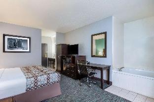Knoxville Hotel | La Quinta by Wyndham Knoxville East