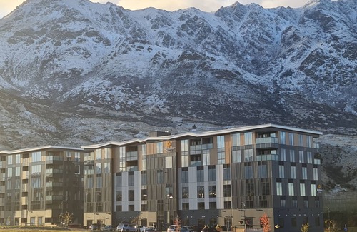 Frankton Apartment | La Quinta by Wyndham Remarkables Park Queenstown