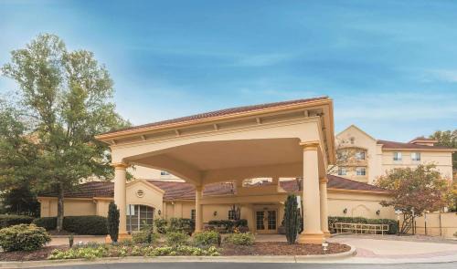 Durham Hotel | La Quinta by Wyndham Raleigh/Durham Southpoint