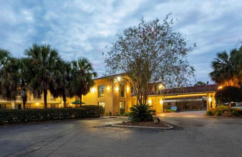 Tallahassee Hotel | La Quinta Inn by Wyndham Tallahassee North