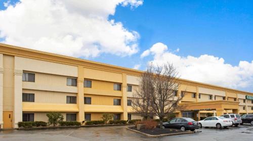 Auburn Hotel | La Quinta Inn by Wyndham Auburn Worcester