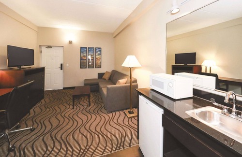Sandusky South Hotel | La Quinta Inn by Wyndham Sandusky near Cedar Point