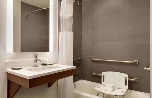 San Luis Obispo Hotel | La Quinta Inn & Suites by Wyndham San Luis Obispo Downtown
