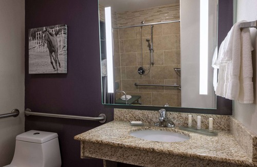 Covington Hotel | La Quinta Inn & Suites by Wyndham Covington