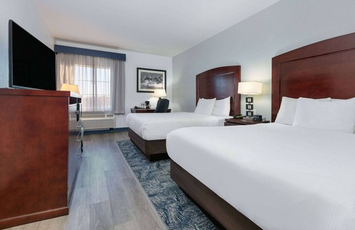 Richland Hills Hotel | La Quinta Inn & Suites by Wyndham Fort Worth NE Mall