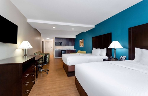 Midtown Ocean City Hotel | La Quinta Inn & Suites by Wyndham Ocean City