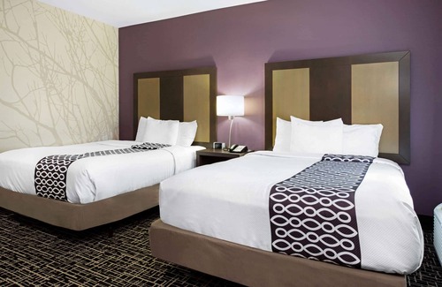 Westlake Hotel | La Quinta Inn & Suites by Wyndham Lake Charles - Westlake