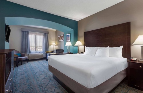 Columbus Hotel | La Quinta Inn & Suites by Wyndham Columbus West - Hilliard