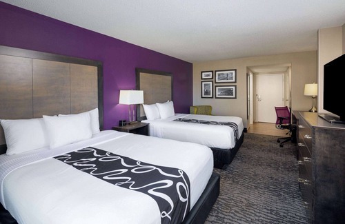 Town Center Hotel | La Quinta Inn & Suites by Wyndham Kennesaw