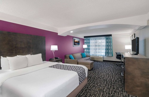 Latham Hotel | La Quinta Inn & Suites by Wyndham Latham Albany Airport