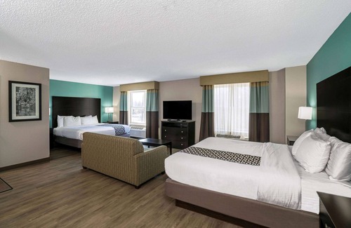 Lebanon Hotel | La Quinta Inn & Suites by Wyndham Lebanon
