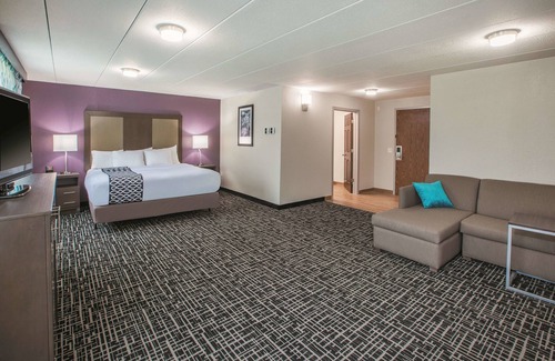 Fiskdale Hotel | La Quinta Inn & Suites by Wyndham Sturbridge