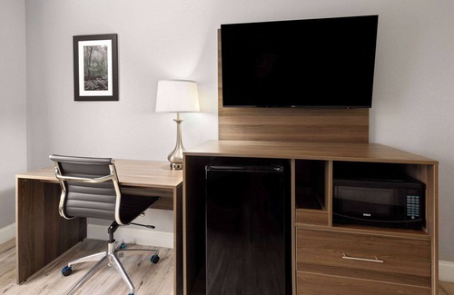 Kodak Hotel | La Quinta Inn & Suites by Wyndham Sevierville/Kodak