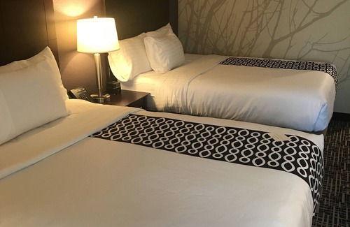Aurora Hotel | La Quinta Inn & Suites by Wyndham Denver Aurora Medical
