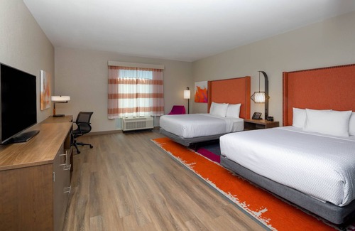 Perry Hotel | La Quinta Inn & Suites by Wyndham Perry