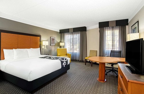 Tucson Hotel | La Quinta Inn & Suites by Wyndham Tucson Airport