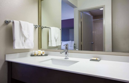 Salem Hotel | La Quinta Inn & Suites by Wyndham Roanoke Salem