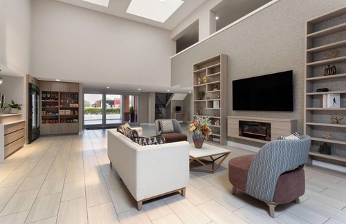 Survey Creek Hotel | La Quinta Inn & Suites by Wyndham Ft Lauderdale Cypress Cr