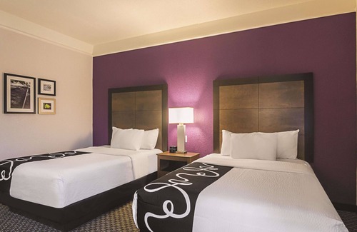Central Oklahoma City Hotel | La Quinta Inn & Suites by Wyndham Oklahoma City - NW Expwy