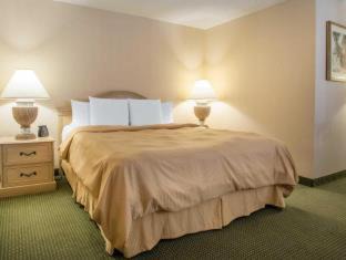 South Holland Hotel | La Quinta Inn & Suites by Wyndham South Holland