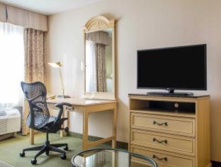 South Holland Hotel | La Quinta Inn & Suites by Wyndham South Holland