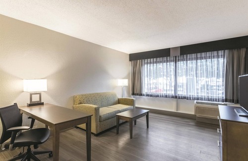 Northeast Virginia Beach Hotel | La Quinta Inn & Suites by Wyndham Virginia Beach