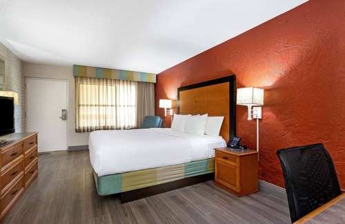 Westshore Hotel | La Quinta Inn Tampa Airport Stadium Westshore