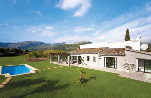 Pollensa Villa | La Rafal d'en Toni, Nice villa in Pollensa w/