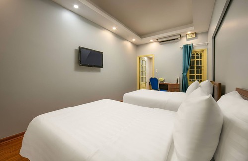 Hanoi Backpacker Quarter House | La Renta Center Hotel & Spa