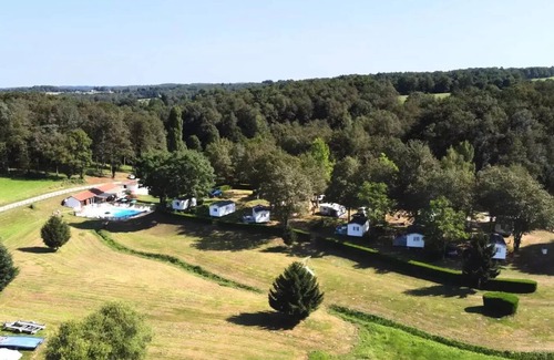 Abjat-sur-Bandiat Ski Chalet | La Ripole Campsite * - Chalet Campahutte 3 rooms 4 people Without Toilet blocks