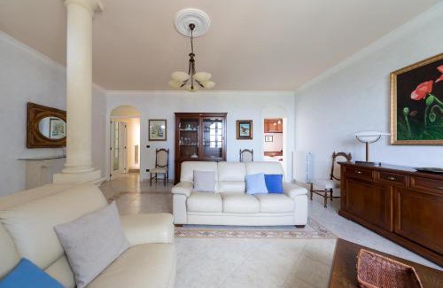 Castro Marina Villa | La Ripostiera by BarbarHouse
