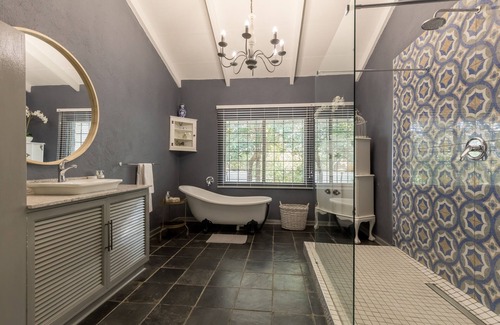 Nelspruit House | La Roca Guest House