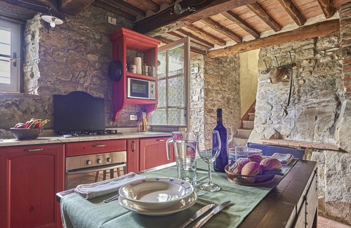 Brandeglio Apartment | La Roccia, Brandeglio, Bagni di Lucca, Lucca and Viareggio