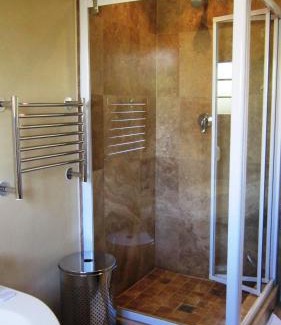 Milnerton House | La Roche Guest House