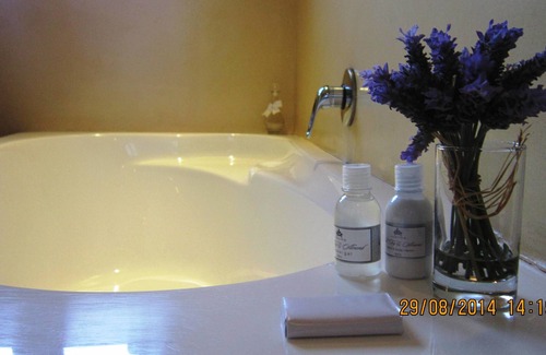 Milnerton House | La Roche Guest House