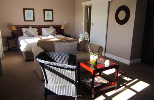 Milnerton House | La Roche Guest House