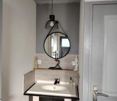 Chavagnes-en-Paillers House | la ROCHE MOLIVE