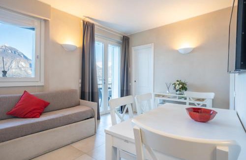 Fiumelatte Apartment | La Roseta