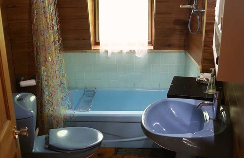 Mauricie Cabin | La Rotonde - Self-sufficient circular log cabin