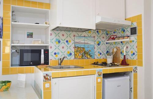 Raito House | LA SCALINATELLA -vista mare-