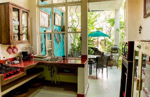 Barrio de Santiago Apartment | La Selva by Majikal B&B