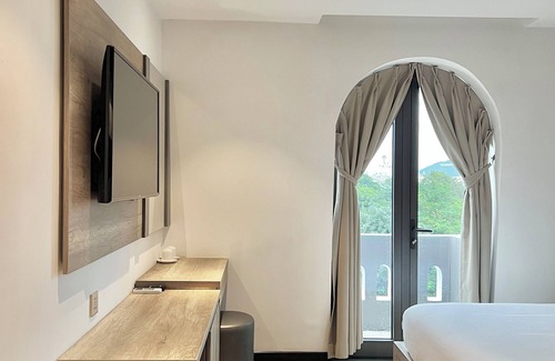 Nha Trang Hotel | La Sera Suites An Vien